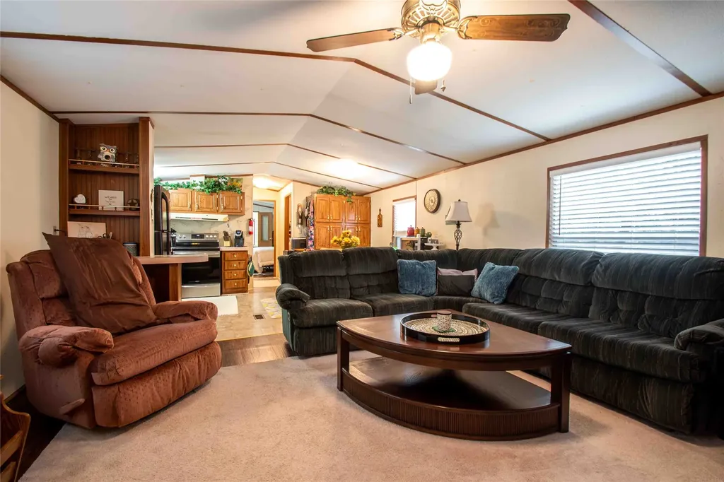190 E Sycamore Lane Murchison TX 75778