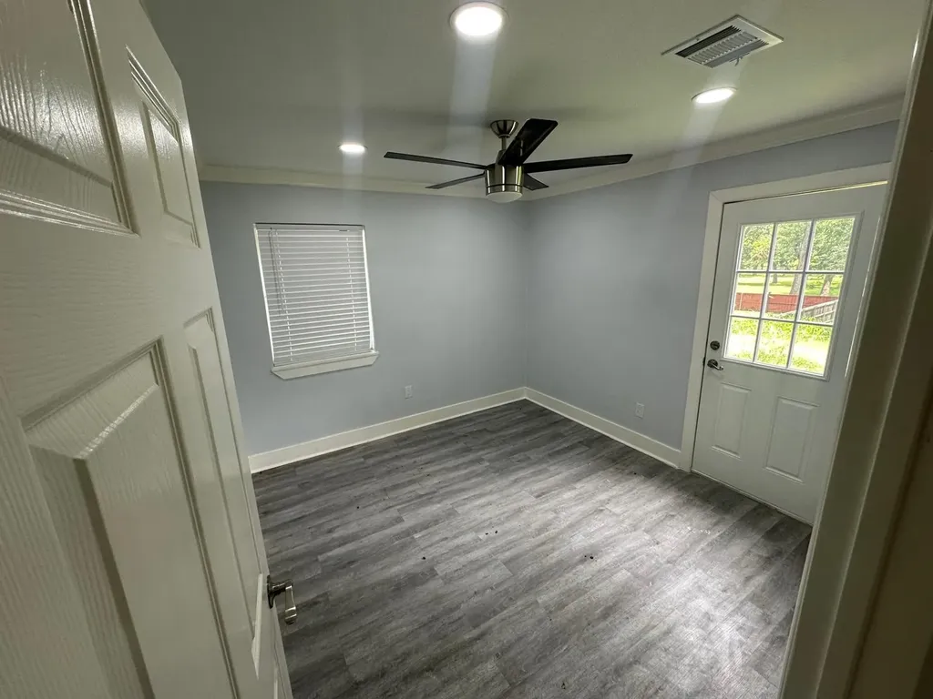 400 E Shady Grove Road Irving TX 75060