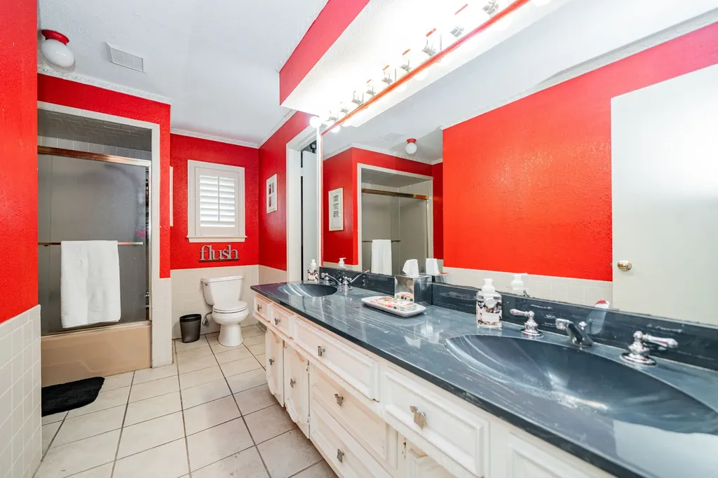 9511 Fallbrook Drive Dallas TX 75243