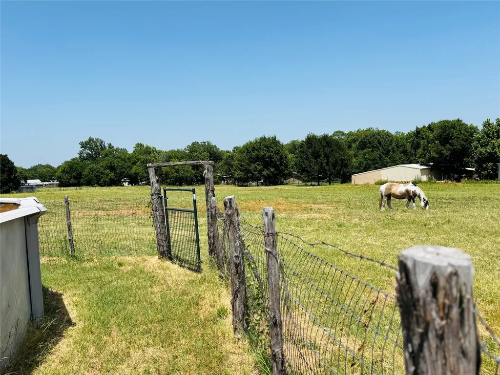 857 Apache Drive De Leon TX 76444
