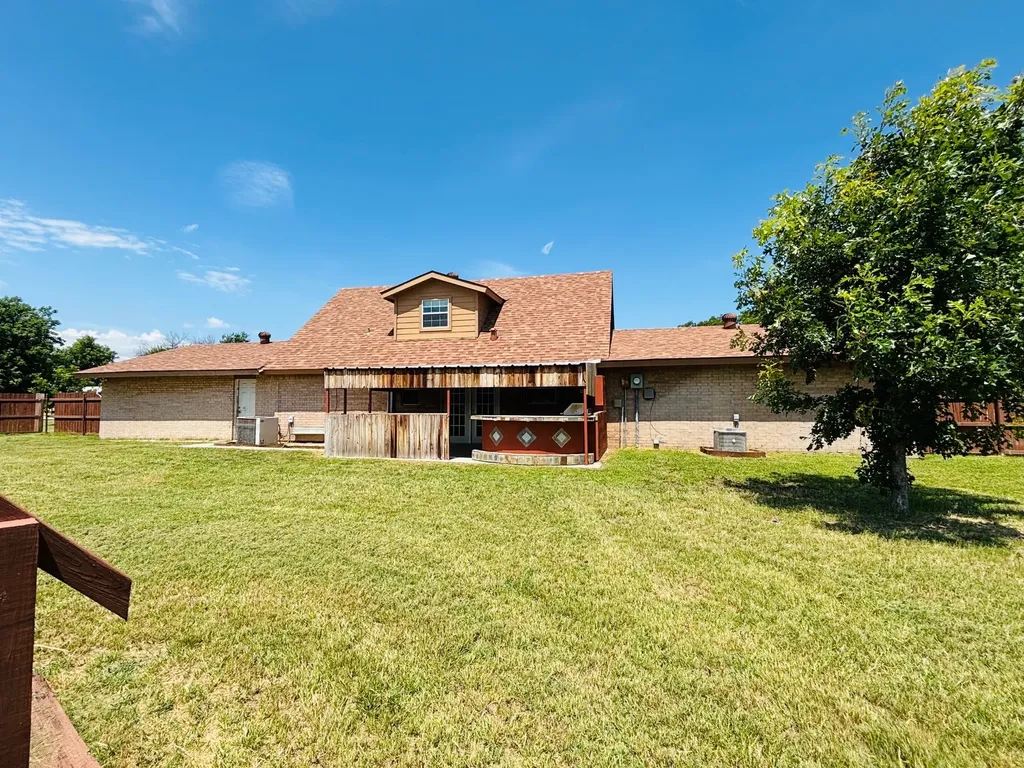857 Apache Drive De Leon TX 76444