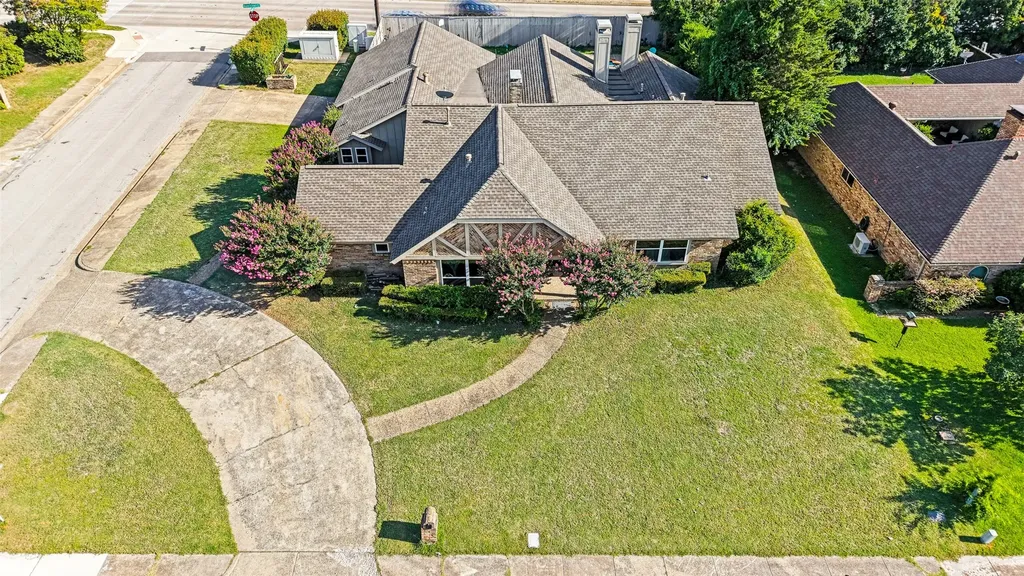 7126 Fernmeadow Circle Dallas TX 75248