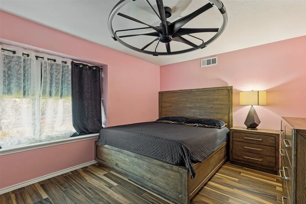 7126 Fernmeadow Circle Dallas TX 75248