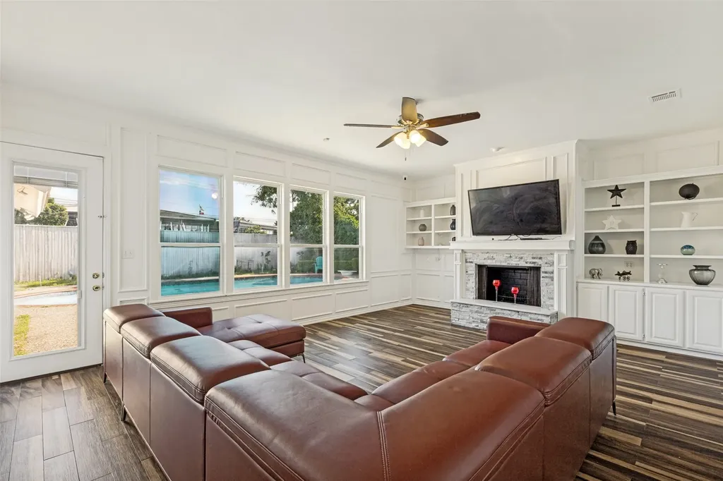 7126 Fernmeadow Circle Dallas TX 75248