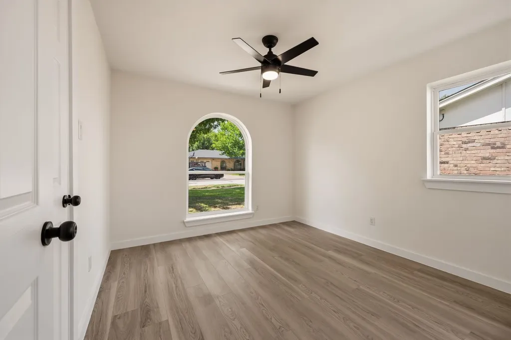 7528 Circle Drive North Richland Hills TX 76180