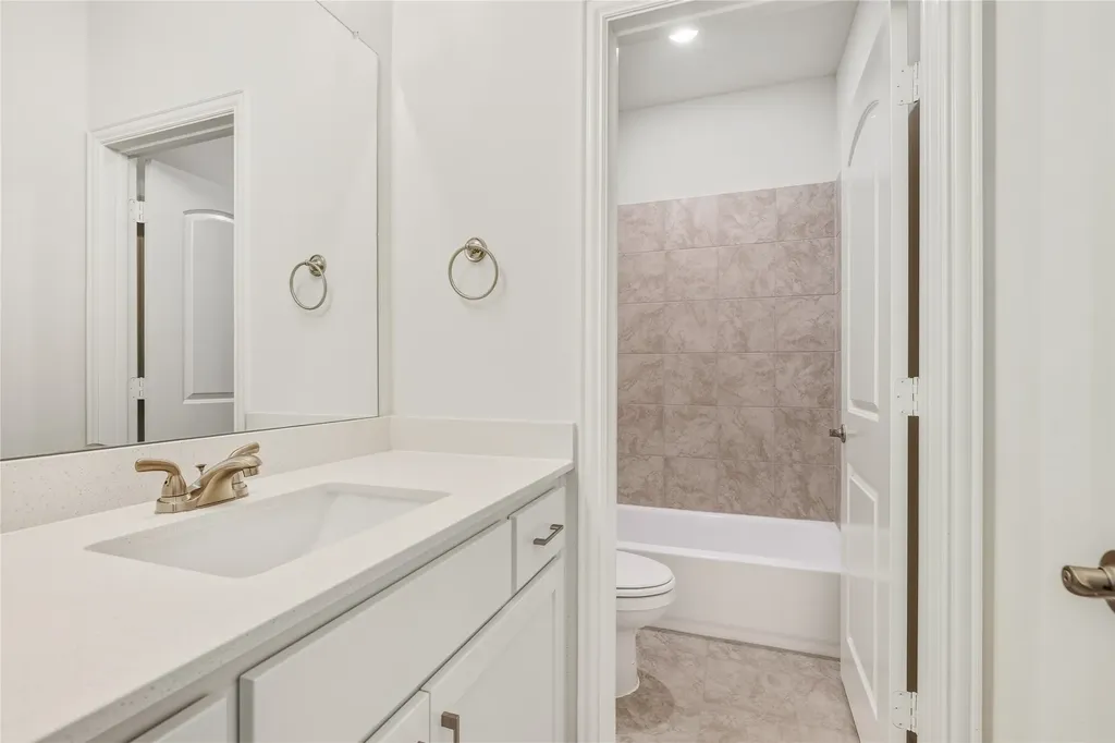 276 Bassett Hall Road Fate TX 75189