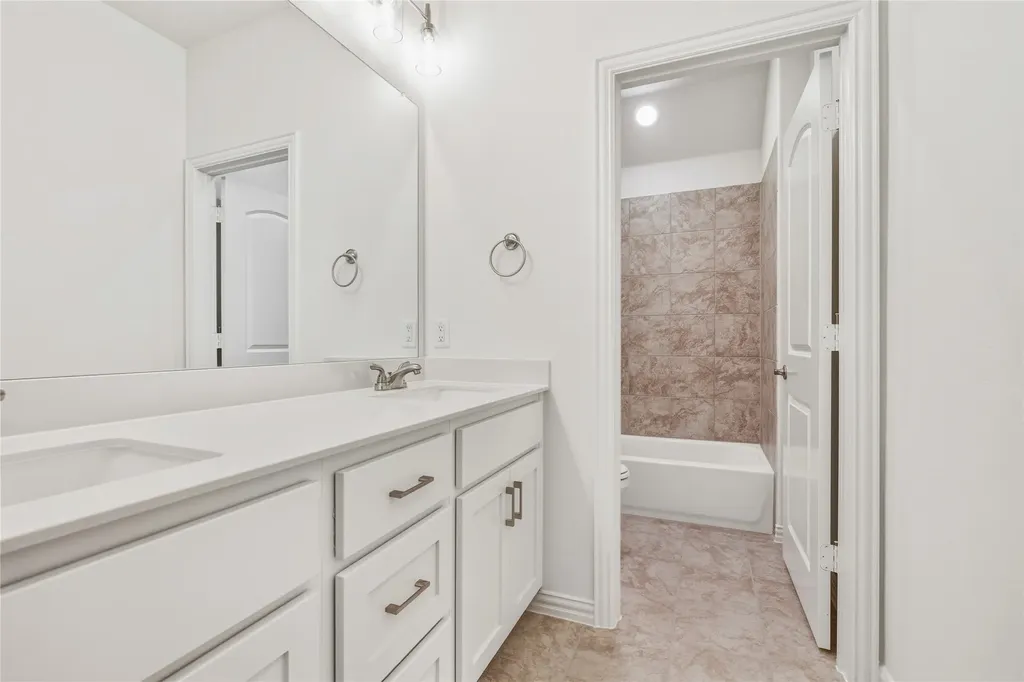 276 Bassett Hall Road Fate TX 75189