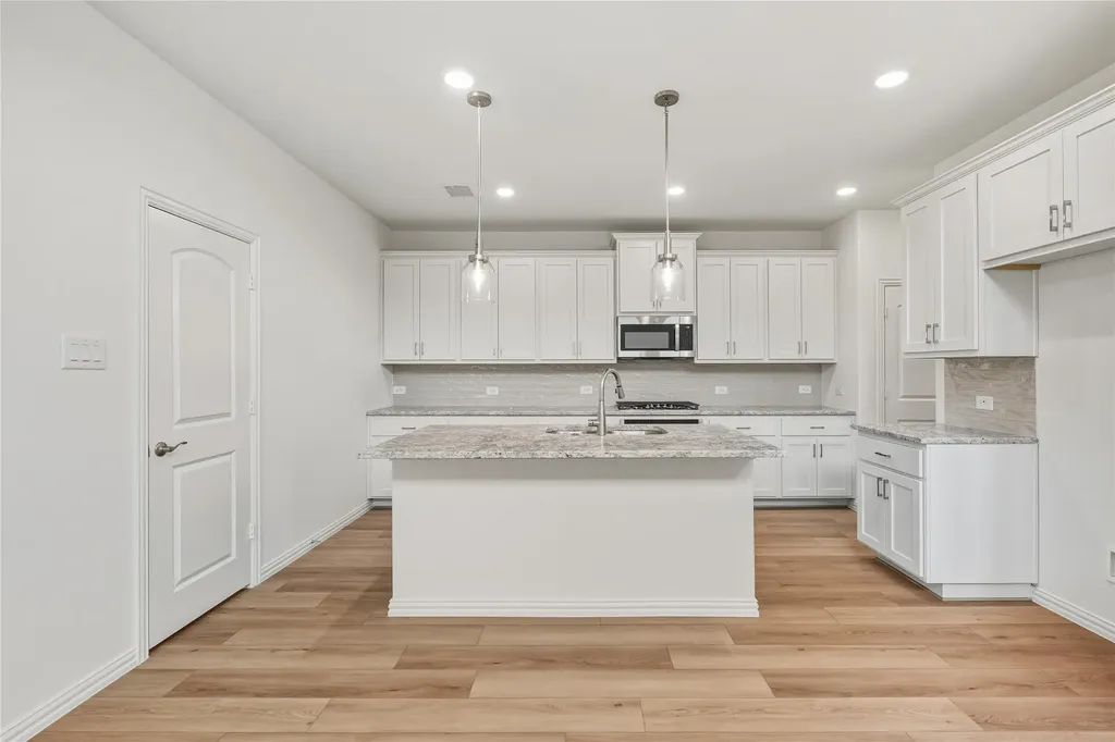 276 Bassett Hall Road Fate TX 75189