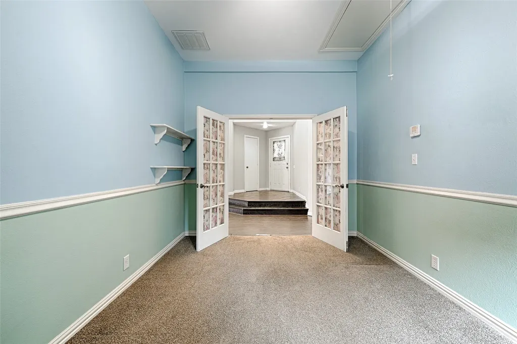 14900 Le Grande Drive Addison TX 75001