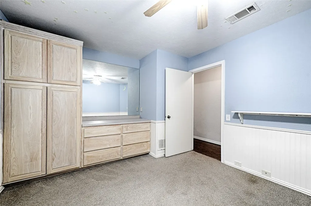14900 Le Grande Drive Addison TX 75001