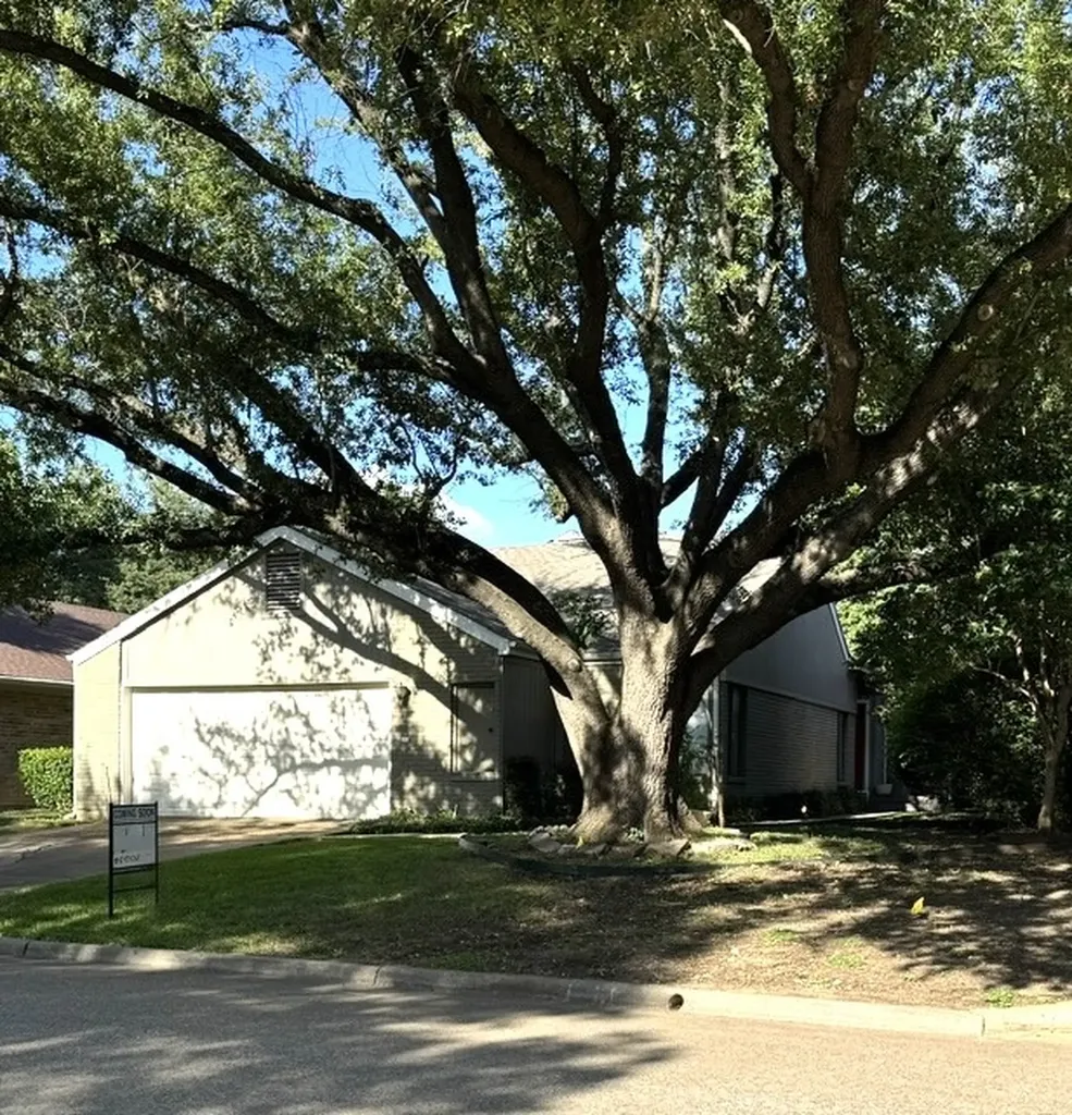 14900 Le Grande Drive Addison TX 75001