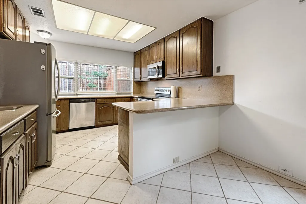14900 Le Grande Drive Addison TX 75001