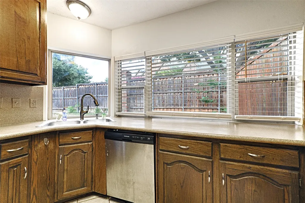 14900 Le Grande Drive Addison TX 75001