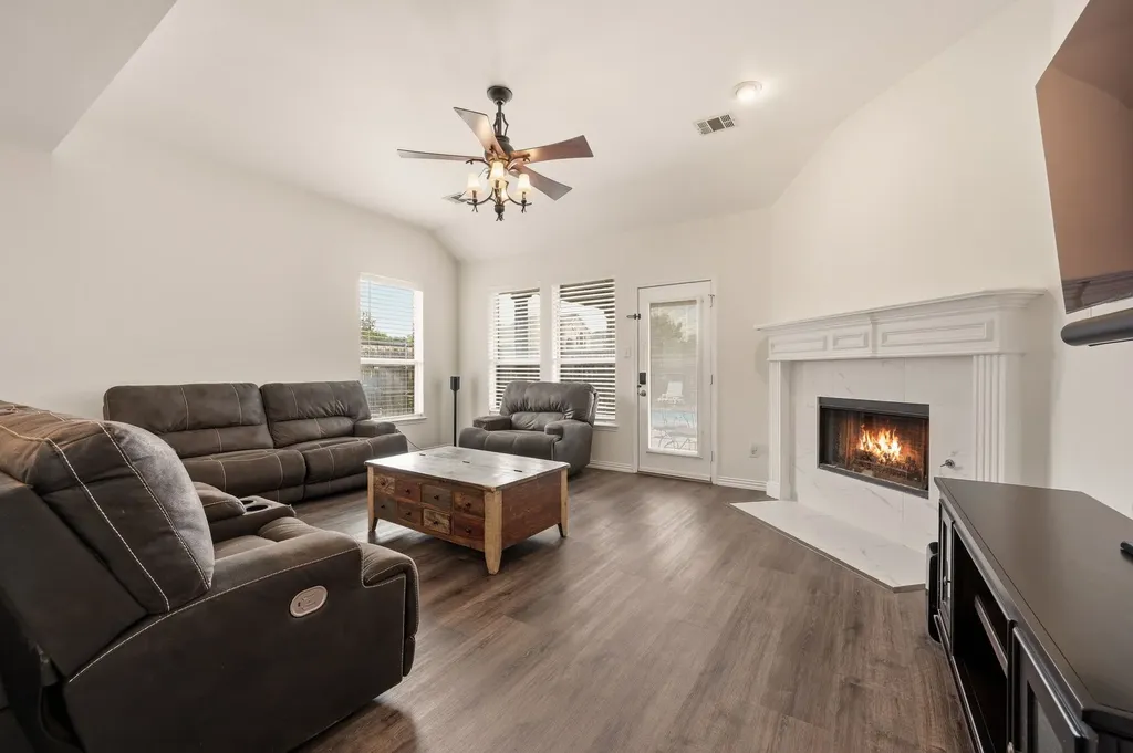 6528 Stewart Boulevard The Colony TX 75056
