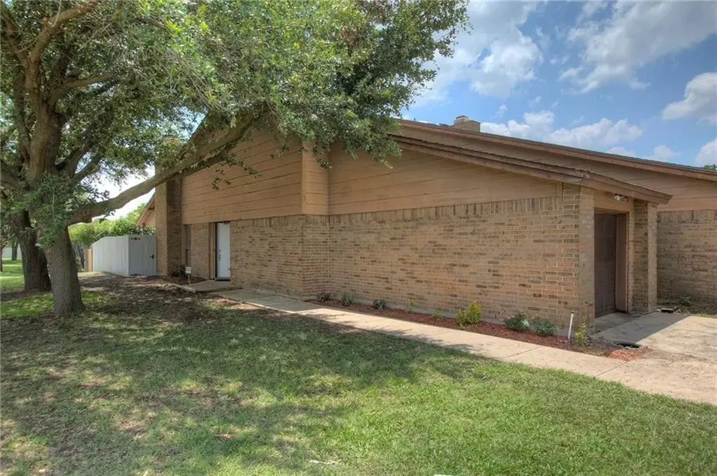 6810 Ports O Call Drive Rowlett TX 75088