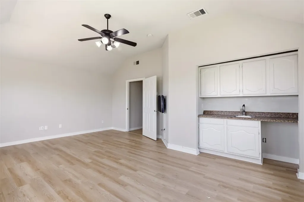 773 N Valley Parkway Lewisville TX 75077