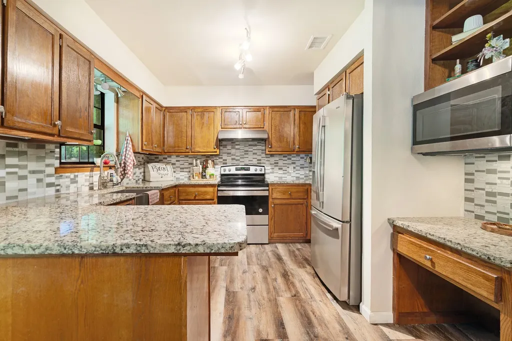 544 Turtle Creek Reno TX 75462