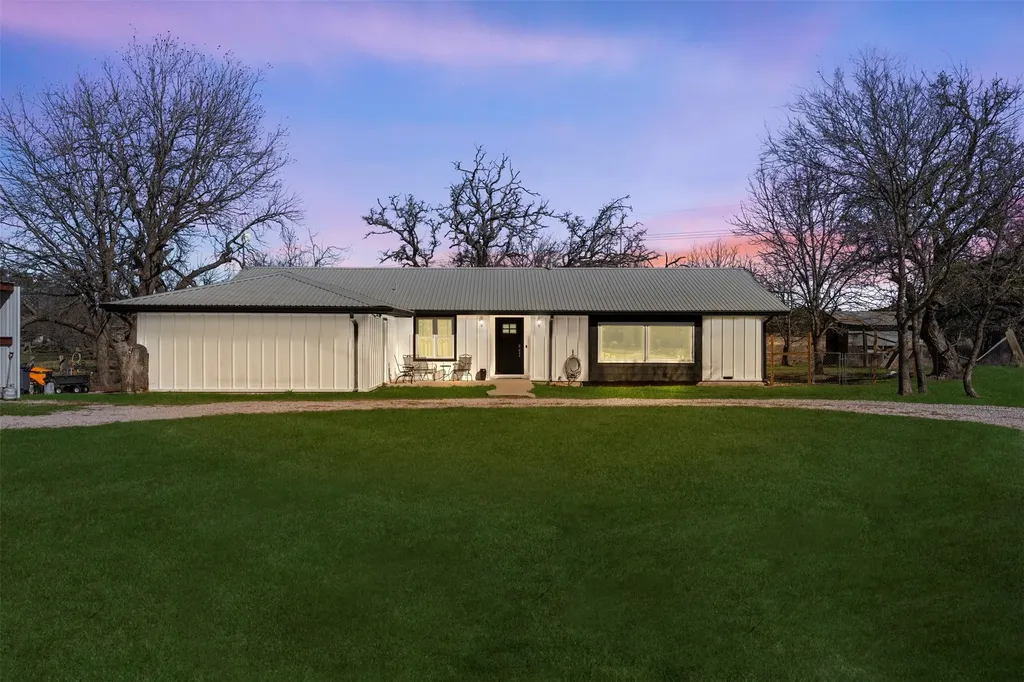 1272 County Road 2102 Lometa TX 76853