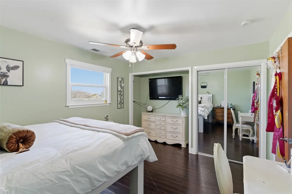 1272 County Road 2102 Lometa TX 76853