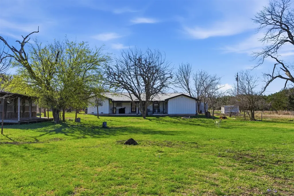 1272 County Road 2102 Lometa TX 76853