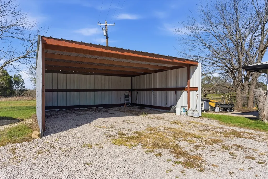 1272 County Road 2102 Lometa TX 76853