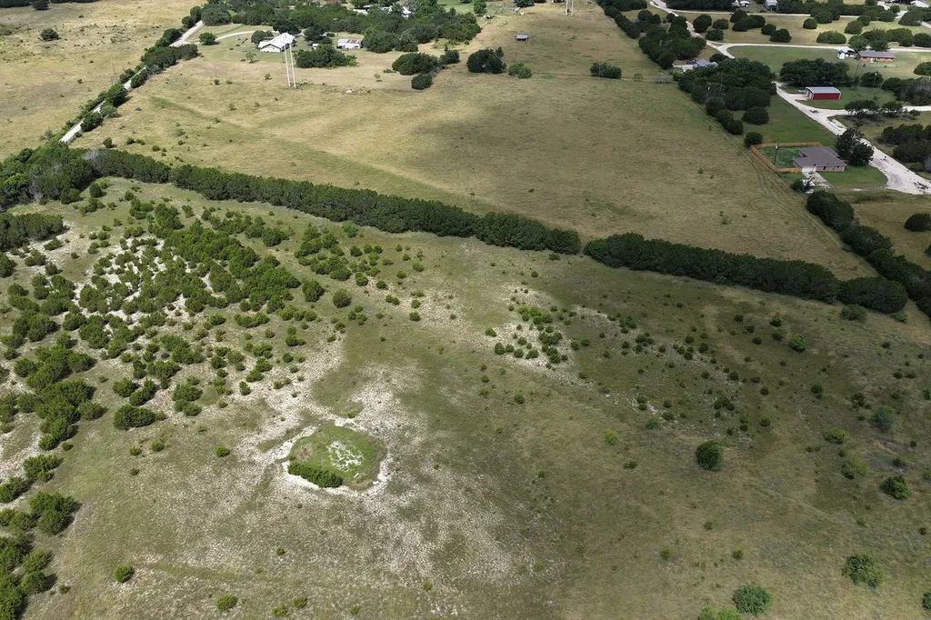 1272 County Road 2102 Lometa TX 76853