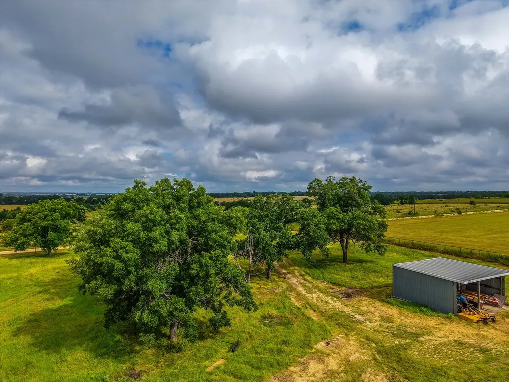 22407 Meeks Road Burlington TX 76519