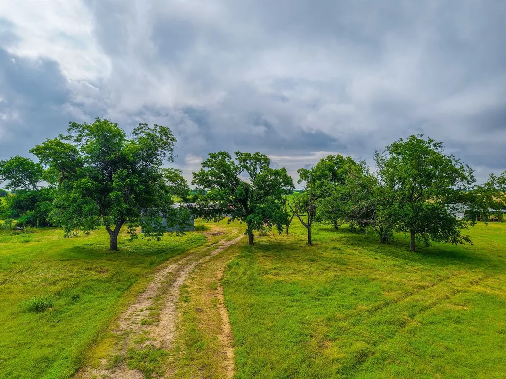 22407 Meeks Road Burlington TX 76519