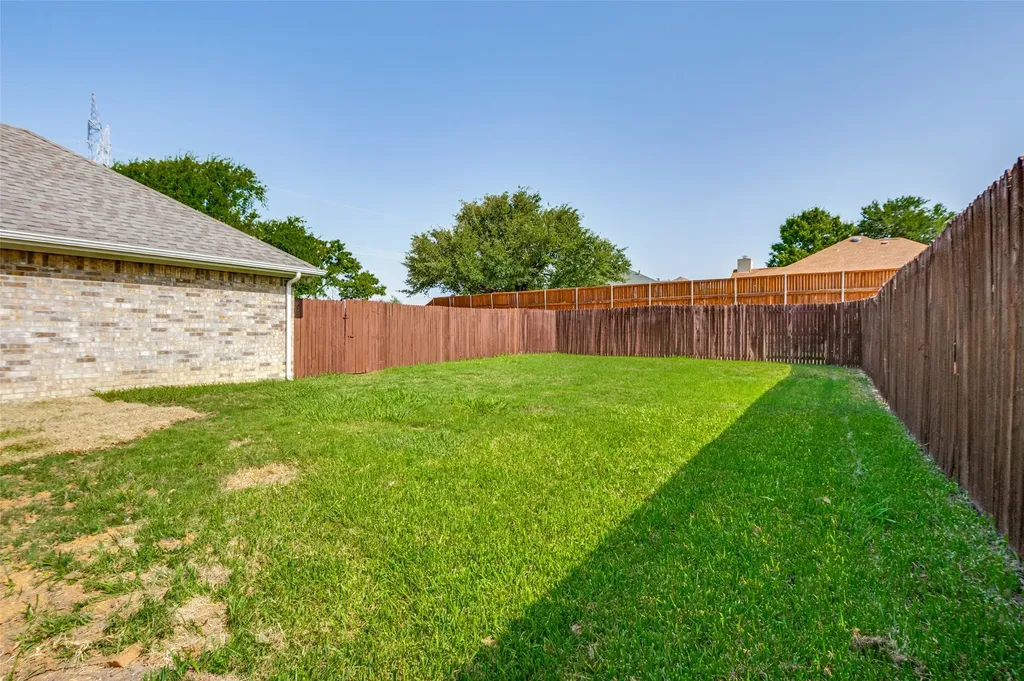 4033 Brazos Drive Carrollton TX 75007