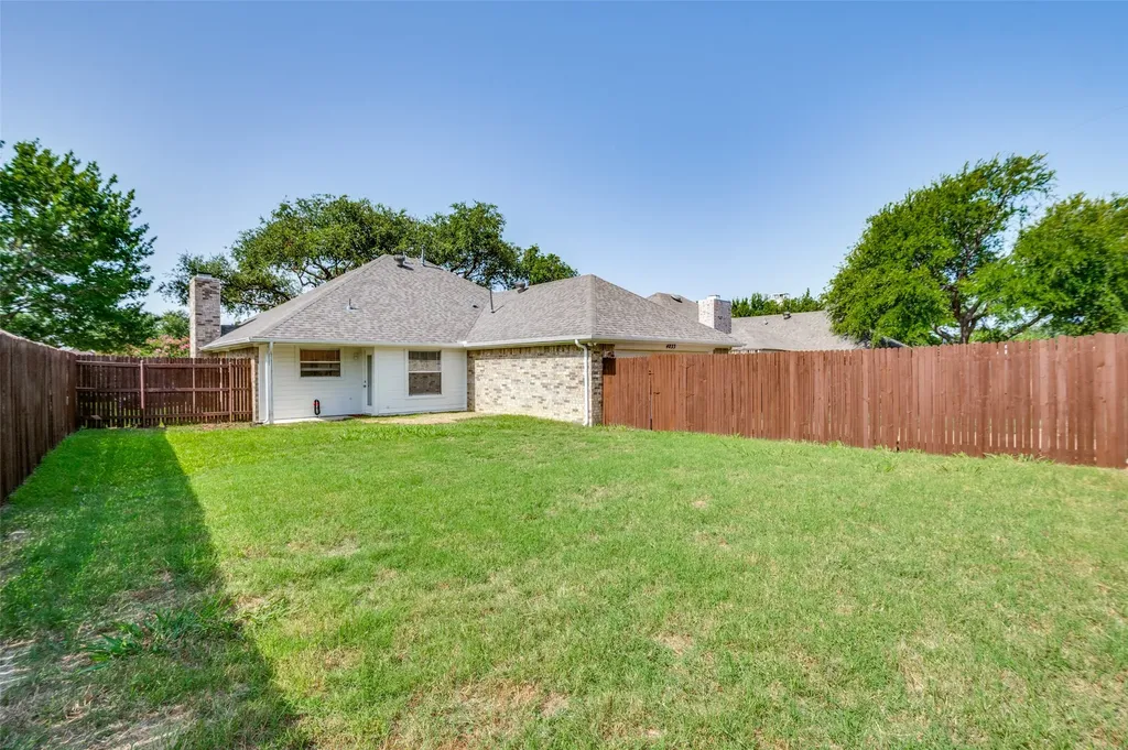 4033 Brazos Drive Carrollton TX 75007