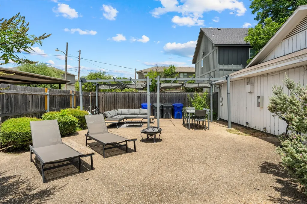 1405 Speight Avenue Waco TX 76706