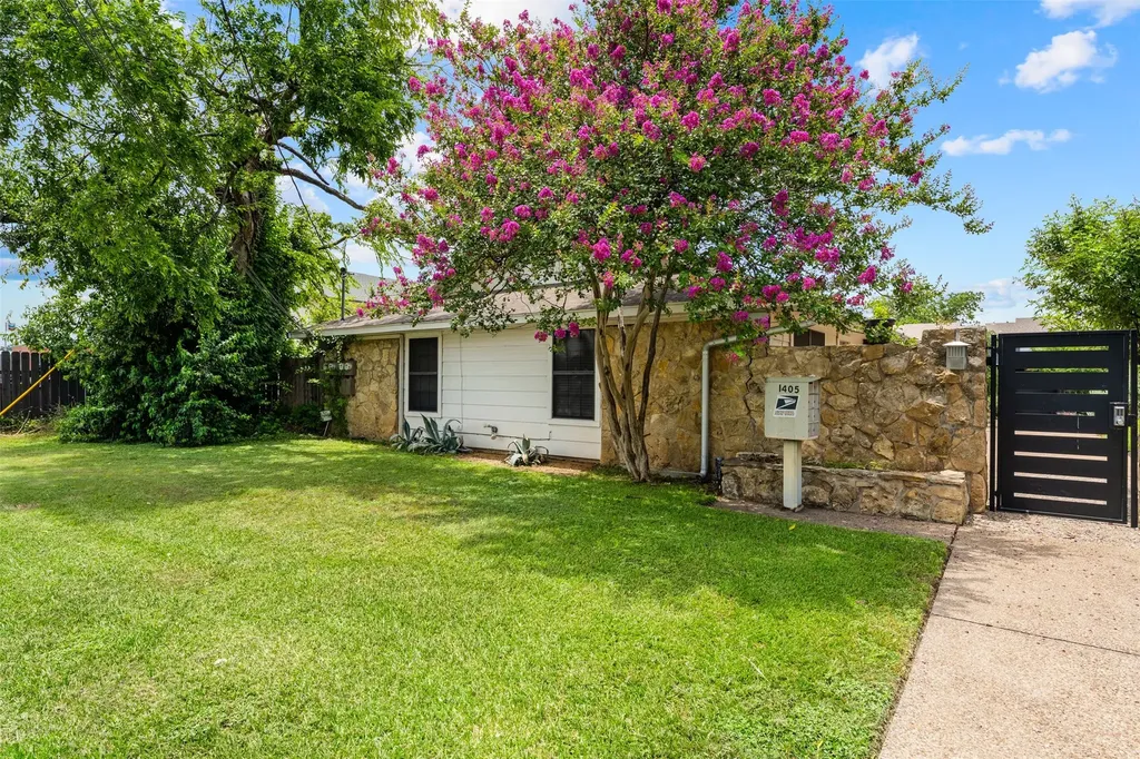 1405 Speight Avenue Waco TX 76706