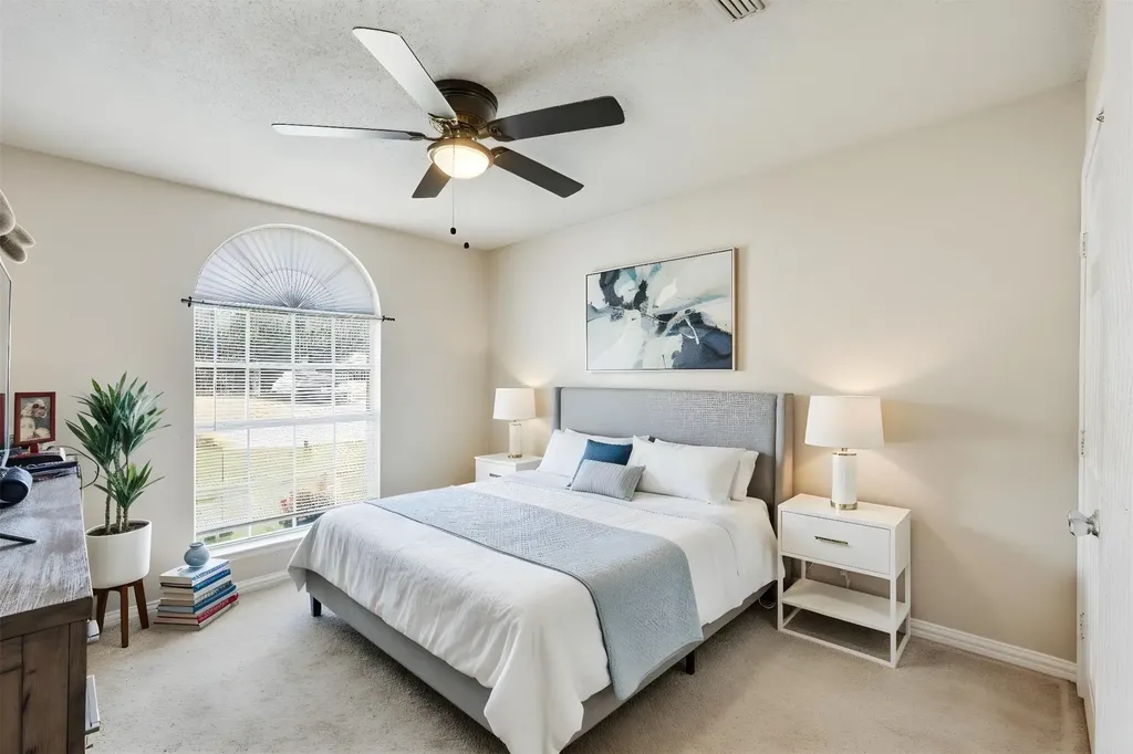 2349 Bentley Court Grand Prairie TX 75052