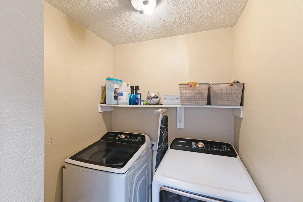 2349 Bentley Court Grand Prairie TX 75052
