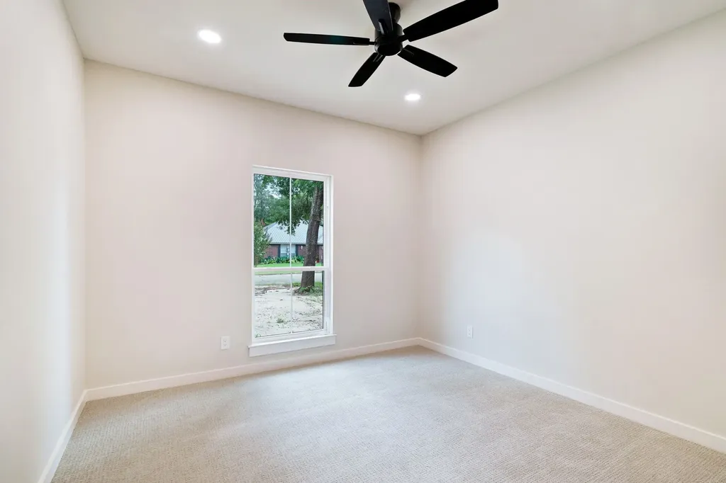 3035 Aiken Drive Paris TX 75460