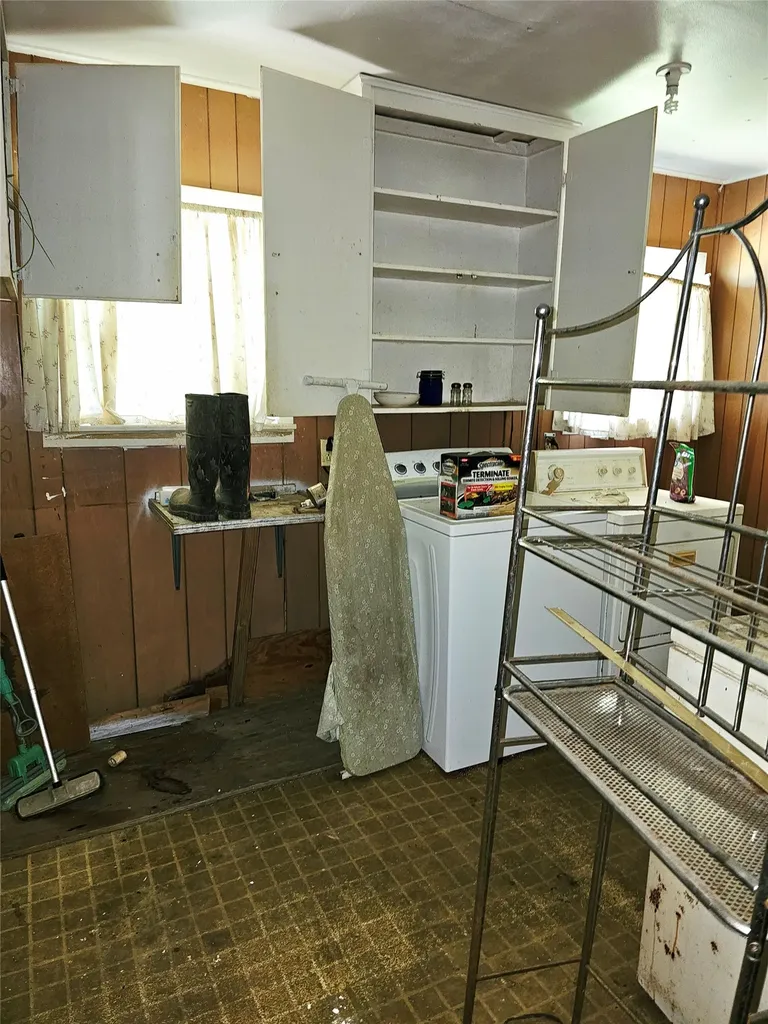 310 W Milam Street Mexia TX 76667