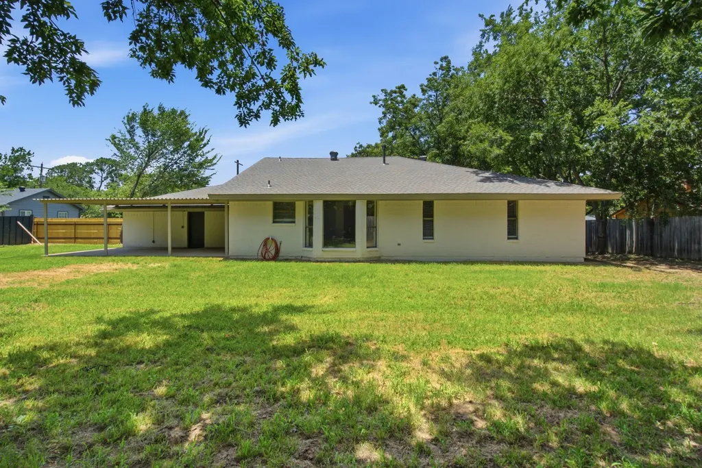 215 Cherry Street Weatherford TX 76086