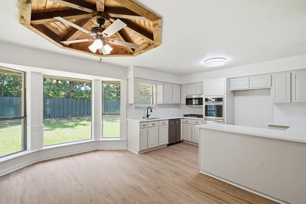 215 Cherry Street Weatherford TX 76086