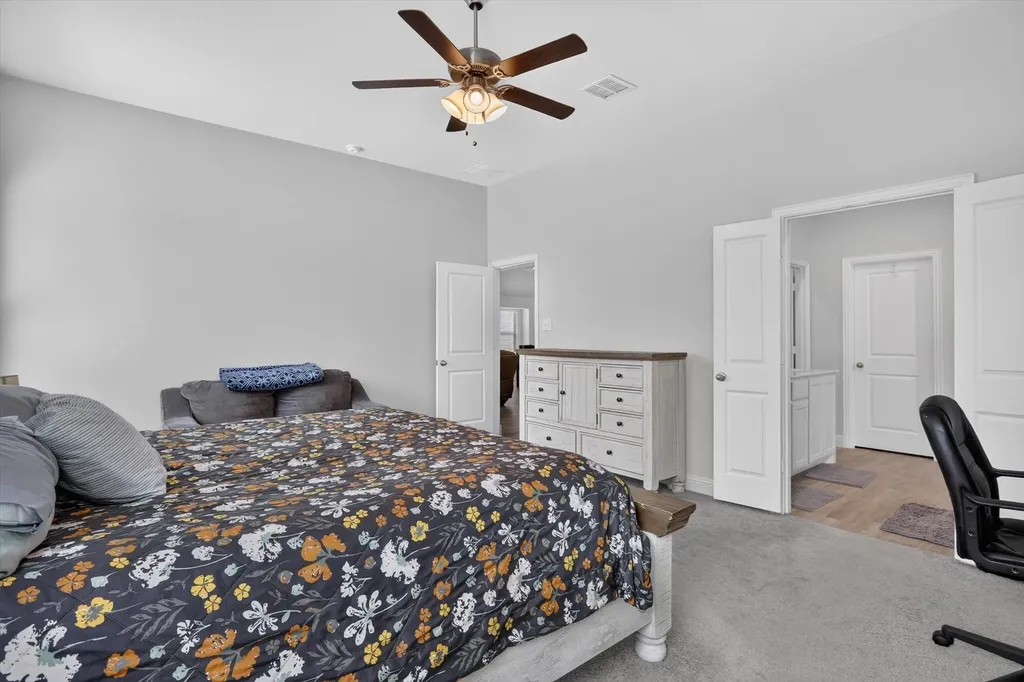 1233 Collett Sublett Road Kennedale TX 76060