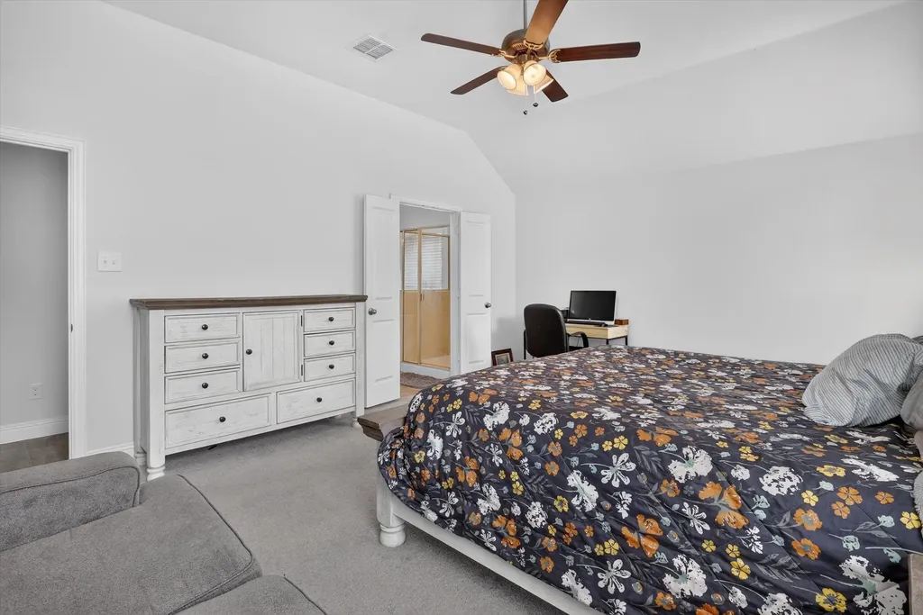 1233 Collett Sublett Road Kennedale TX 76060