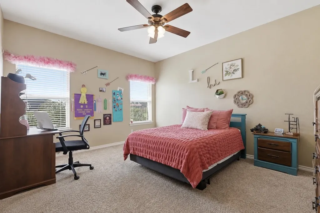 169 Sears Road Bells TX 75414