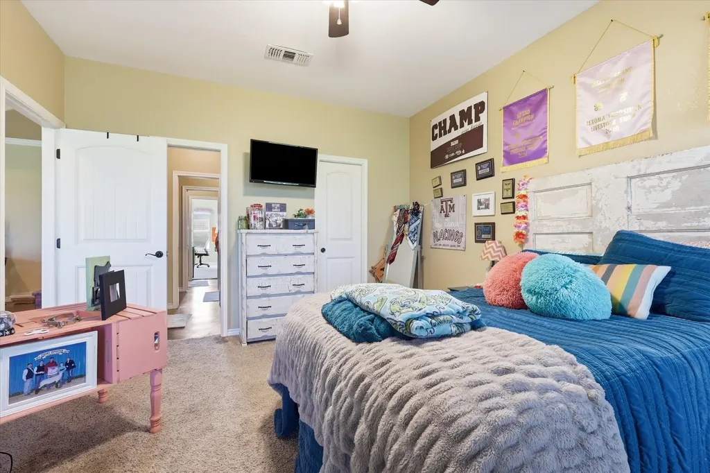 169 Sears Road Bells TX 75414