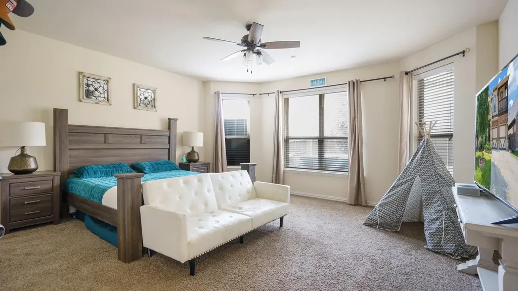 4328 Oak Chase Drive Fort Worth TX 76244
