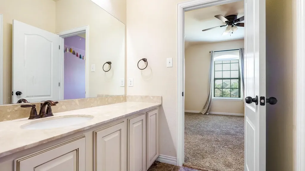 4328 Oak Chase Drive Fort Worth TX 76244