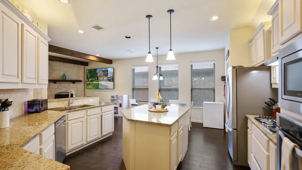 4328 Oak Chase Drive Fort Worth TX 76244