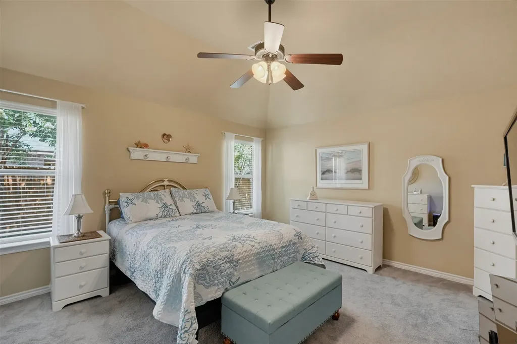 1221 Eagle Lake Drive Azle TX 76020