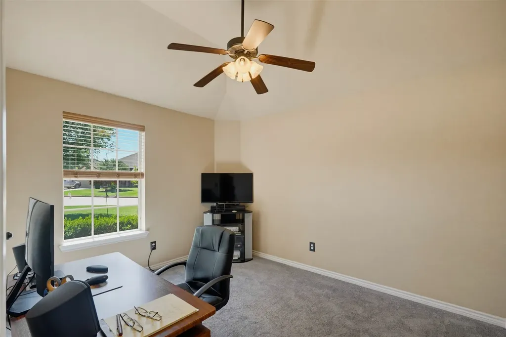 1221 Eagle Lake Drive Azle TX 76020