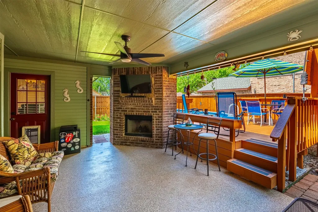 1221 Eagle Lake Drive Azle TX 76020