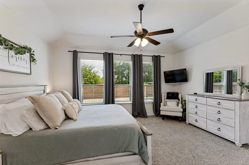 1933 Dione Place Haslet TX 76052