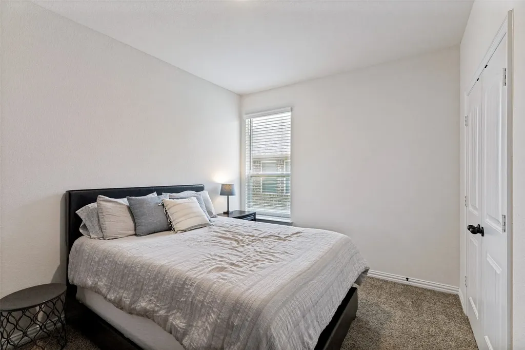 1933 Dione Place Haslet TX 76052